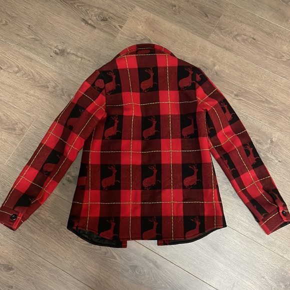 Aritzia Shirt Jacket - Picture 8 of 9